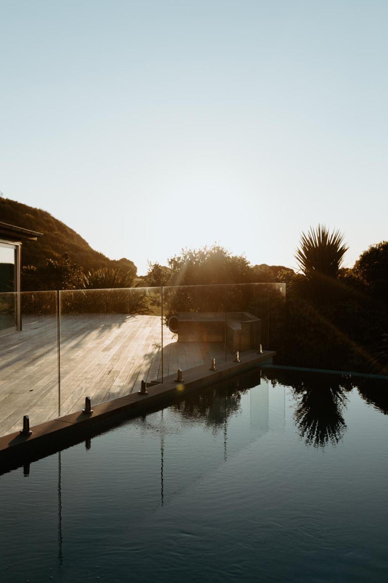 Te Whaanga Retreat & Spa Raglan Exterior photo